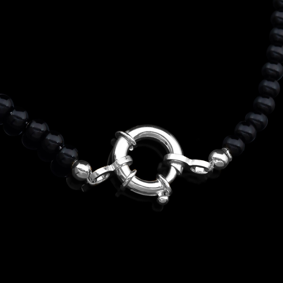 Collar Ónix y Cierre de Timón Marinero | Elegancia en Plata de Ley