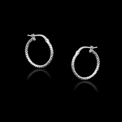 Aros Finos en Plata de Ley | Elegancia y Sutileza