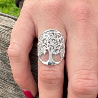 Anillo árbol de la vida: significado y elegancia