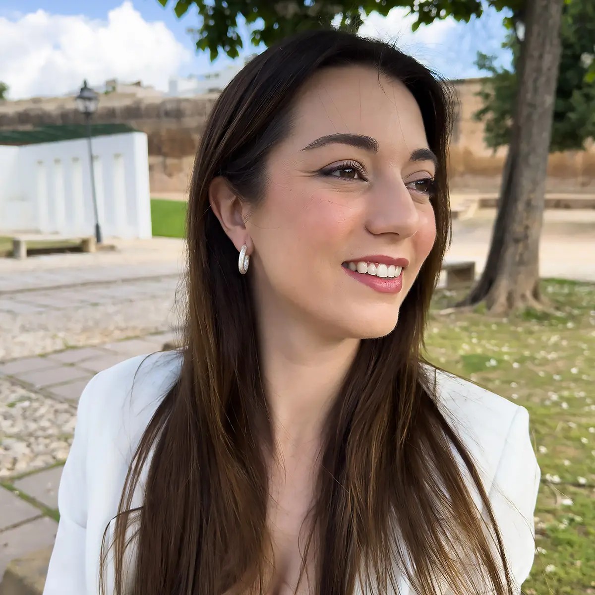 Aros Diana en Plata de Ley | Elegancia y Estilo